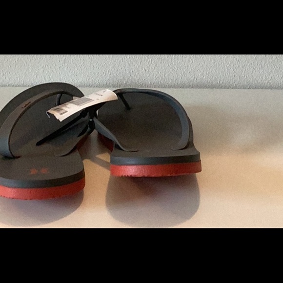 Hurley Men\'s Gray and Red Flip Flop Sandals Size 13 NB main image 4